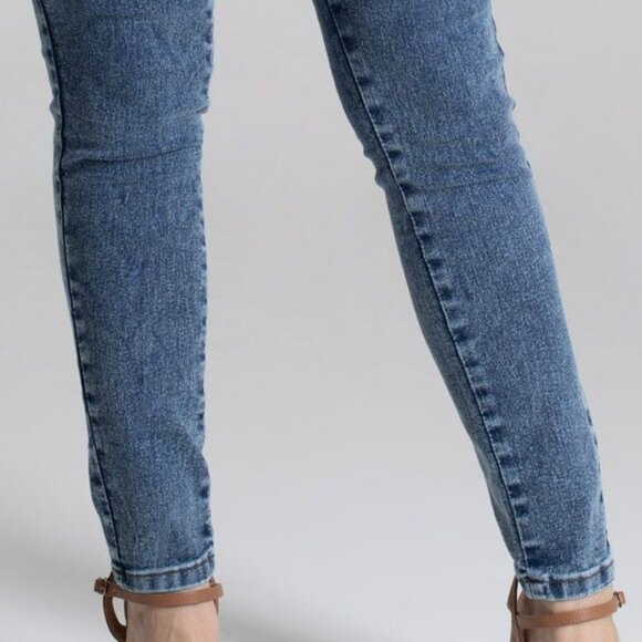 Sawary Women's Cobalt Blue Butt - Lifting Shape - Enhancing Jeans - Picture 7 of 9